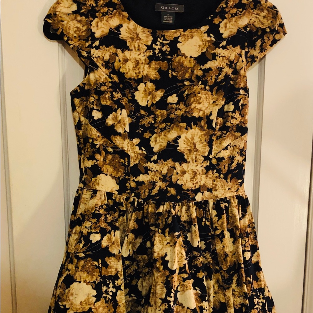 Floral Cap Sleeved Dress